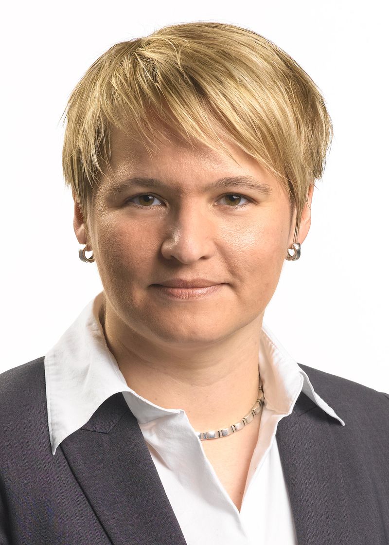 Bravely taking new paths why employees leave their home country for REHAU REHAU