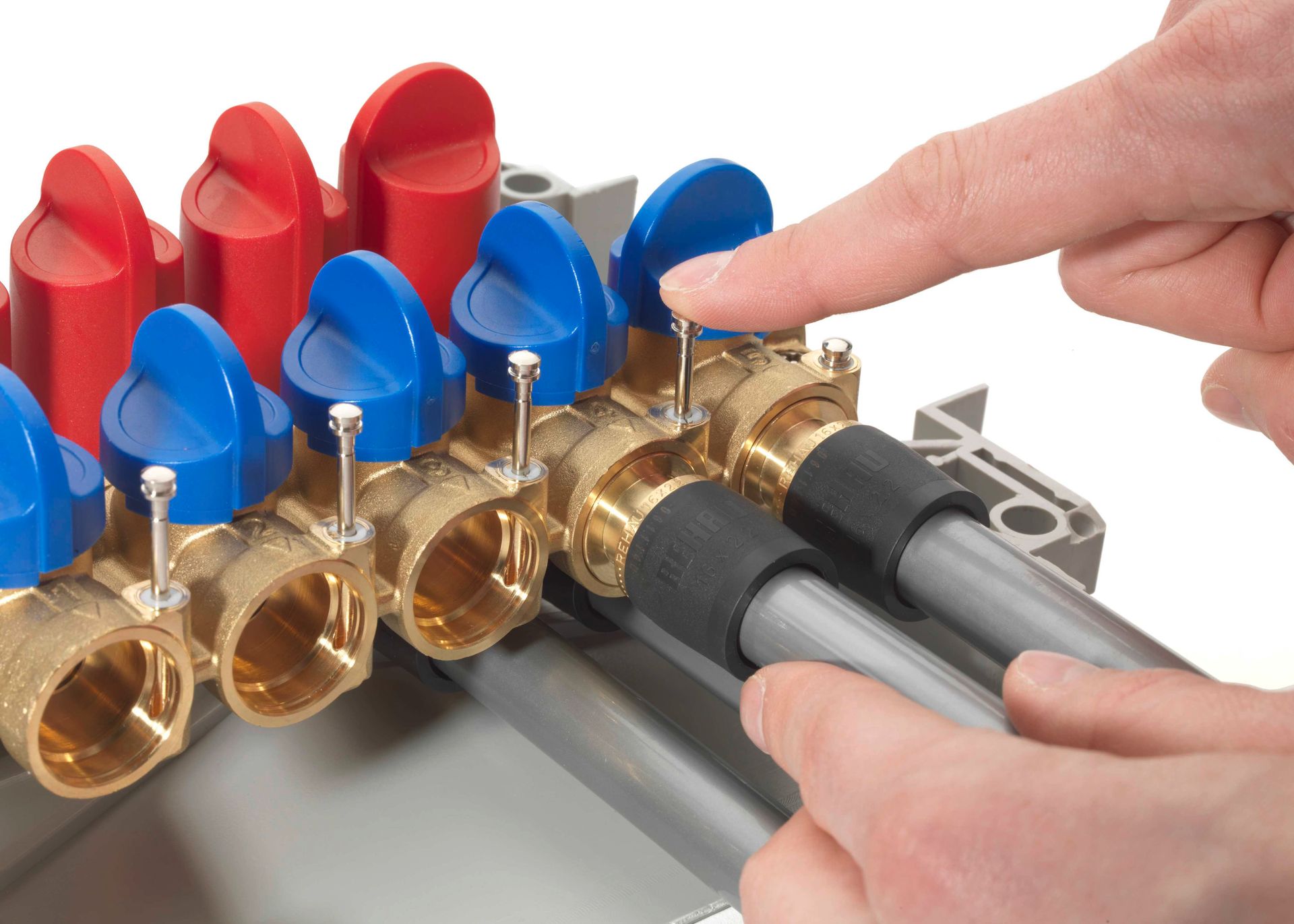 Smart Manifold Plumbing System for RAUTITAN Pipes REHAU