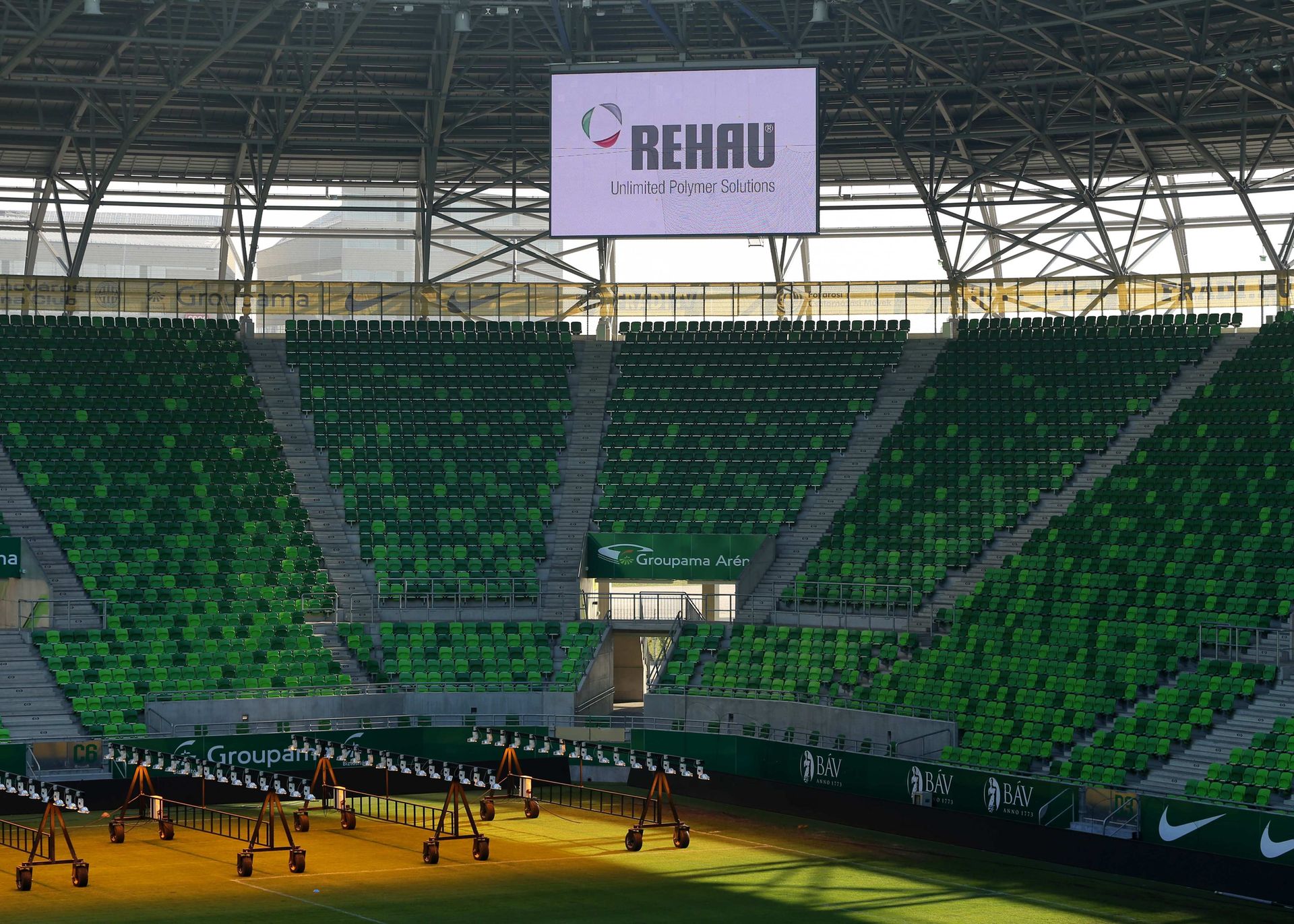 Groupama Aréna REHAU